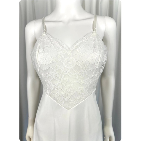 Vintage Vanity Fair Bridal White Lingerie Slip Dress with Floral Lace - Small - Picture 2 of 10
